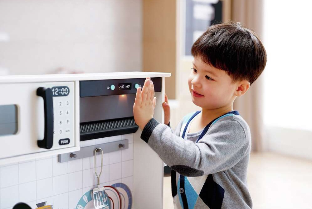 德國 Hape 現代化智慧感應廚房